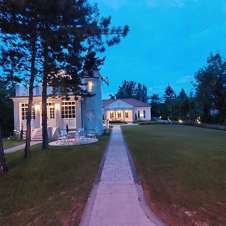 זמראדי Schieszl Villa מראה חיצוני תמונה